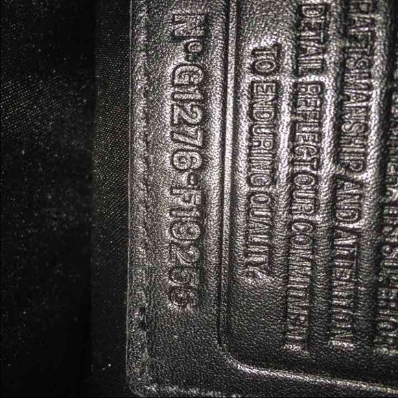 authentic Coach tote - Picture 2 of 2