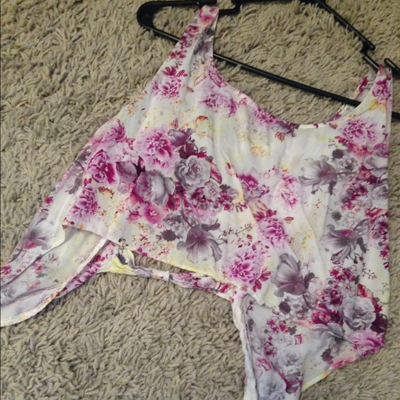 tobi floral crop top - Picture 2 of 2