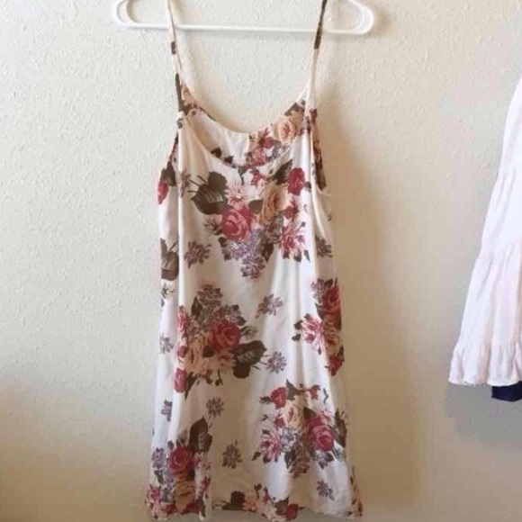 ❌SOLD❌ Floral Brandy Melville dress