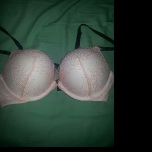 Victoria's secret bombshell bra