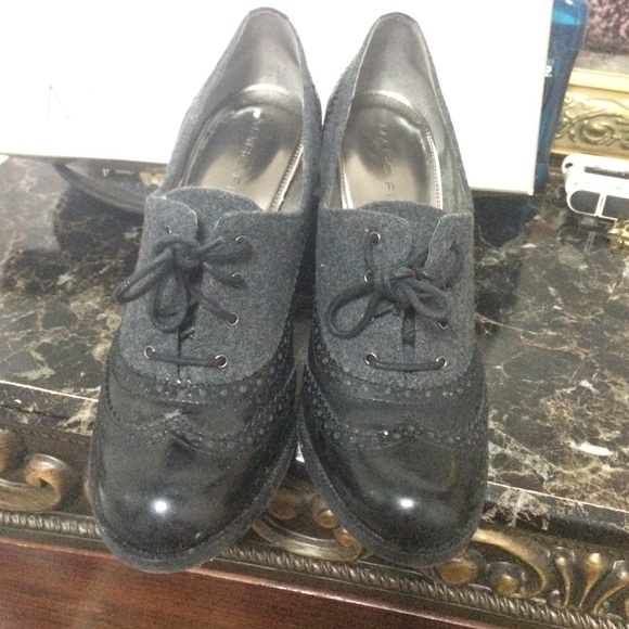 Shoes - Picture 3 of 3