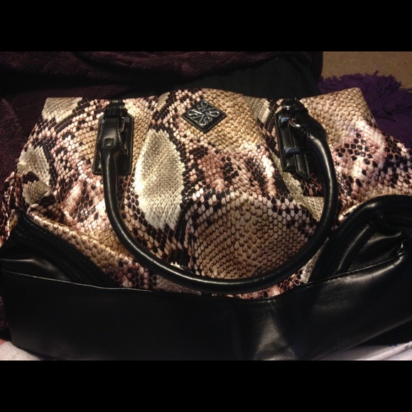 Handbag faux snakeskin and faux leather. - Picture 1 of 3
