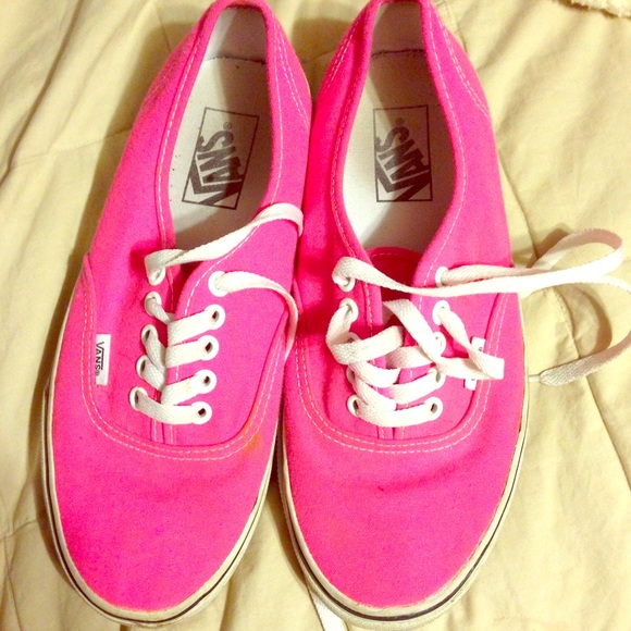 PINK VANS