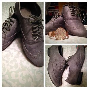 SOLD! Gray flat oxfords (European)