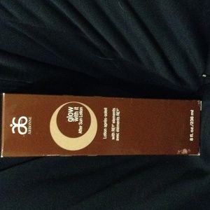 Arbonne glow with it. After sun lotion.