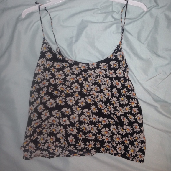 Brandy Melville daisy tank