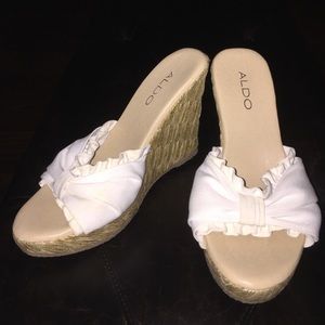 New Aldo wedges size 37