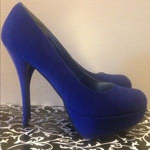 Blue suede pumps