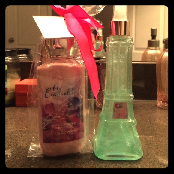 1 lotion "be enchanted"1 spray "sweet on Paris