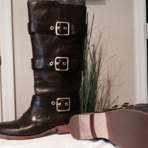 Coach boots size 7