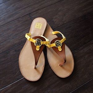 TOMMY HILFIGER YELLOW LOGO SANDALS