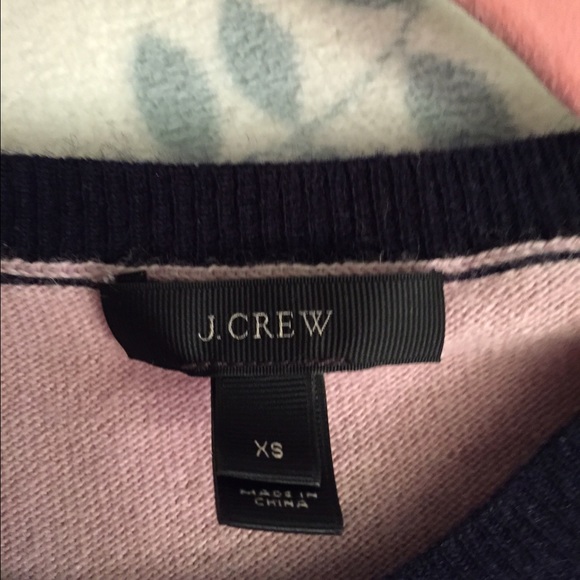 💥SOLD💥J CREW Heart Sweater - Picture 3 of 3