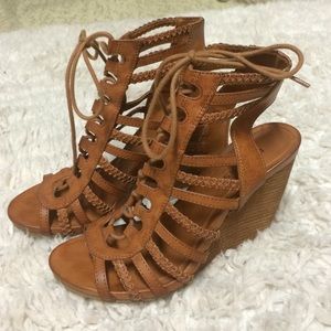 Gladiator Wedges/ 8.5