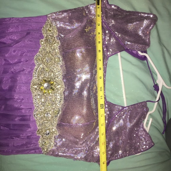 beautiful sparkly party suit for any party. - Picture 4 of 4