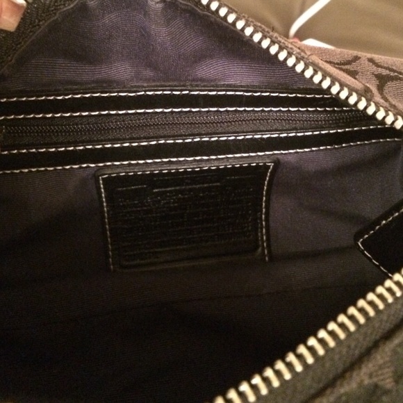 Coach Signature Purse - Picture 3 of 3