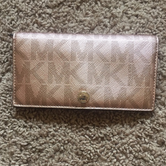 Michael Kors Metallic Pink Wallet