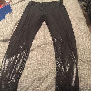 Liquid leggings