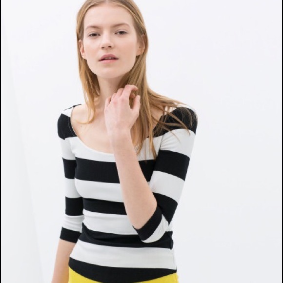 🆕Zara Striped Top with Zip Back