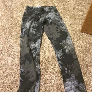 Aeropostale floral leggings