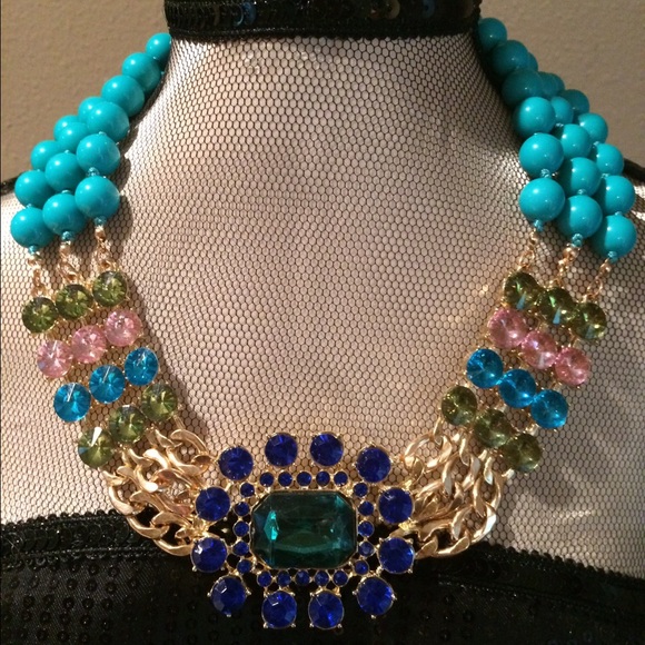Resort necklace