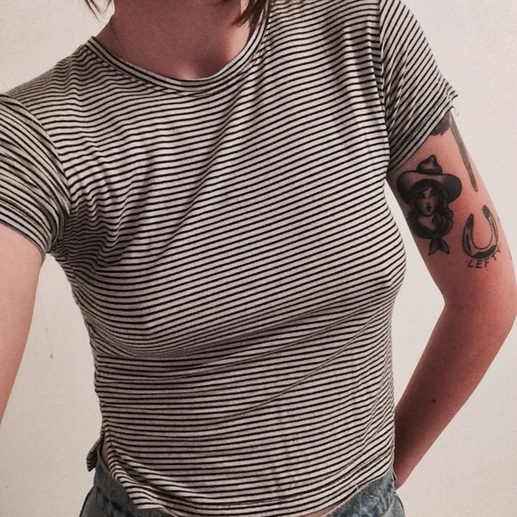 Brandy Melville crop top striped