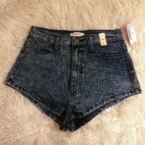 High-waisted shorts