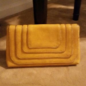 Yellow clutch
