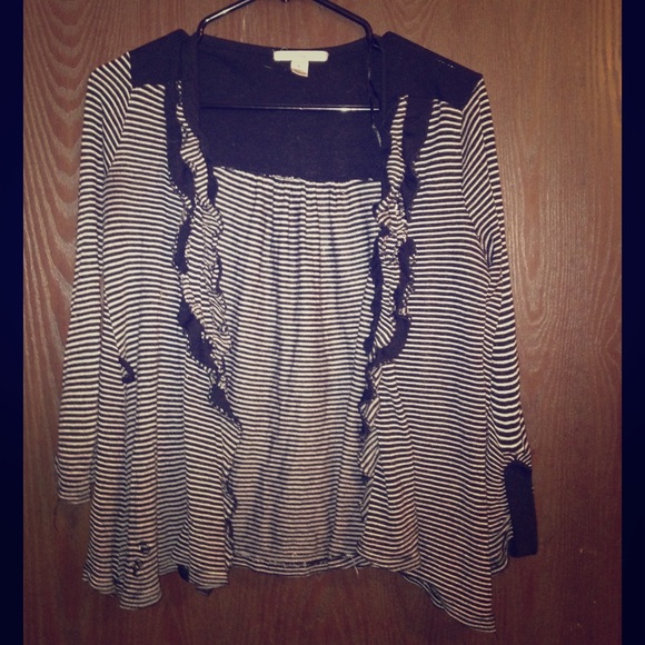 Striped Shoulder Cover