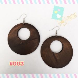 Round wooden earrings #003