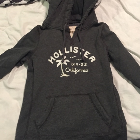 Hollister sweatshirt