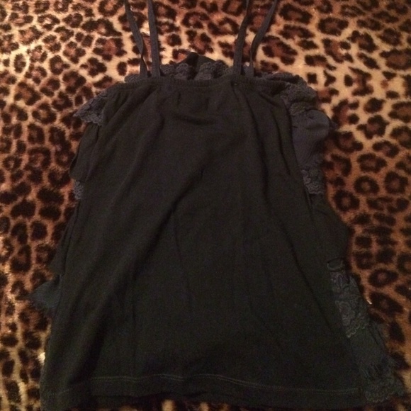 A&F KIDS Ruffle Top - Picture 3 of 4