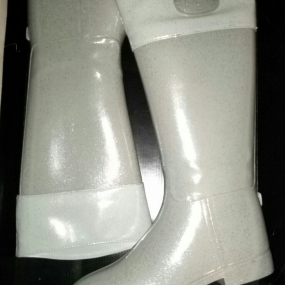 Hello kitty rain boots