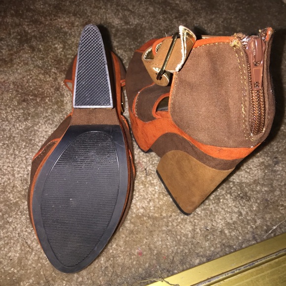 Alba Peep Toe Wedges - Picture 2 of 2