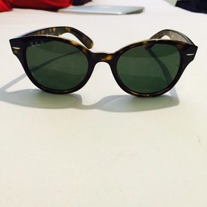 Authentic polarized Ray bans