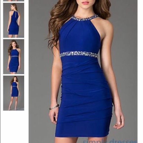 Short sleeveless dress with jewel detailing