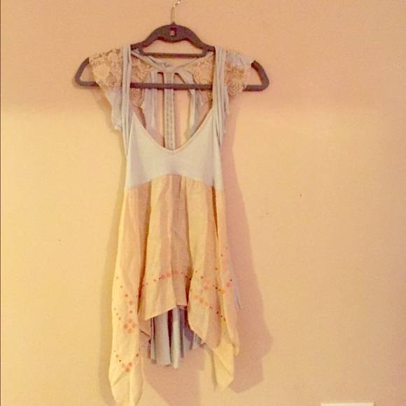Free People top 💙