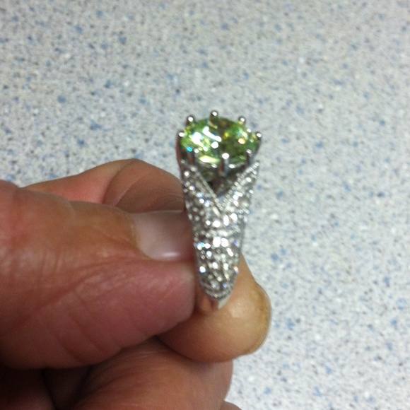 Ring FINAL REDUCTION - Picture 2 of 4