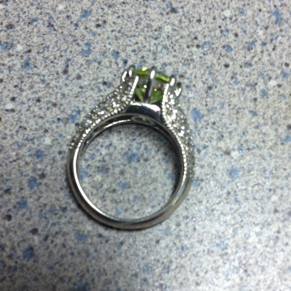 Ring FINAL REDUCTION - Picture 3 of 4
