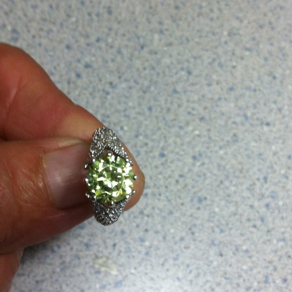 Ring FINAL REDUCTION - Picture 4 of 4