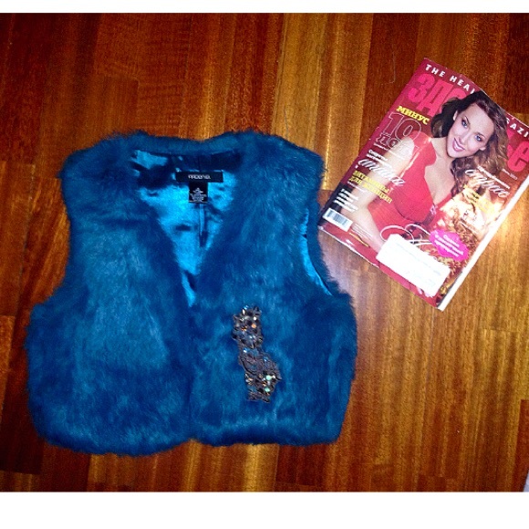 Arden B. Fur Vest: 100% rabbit fur