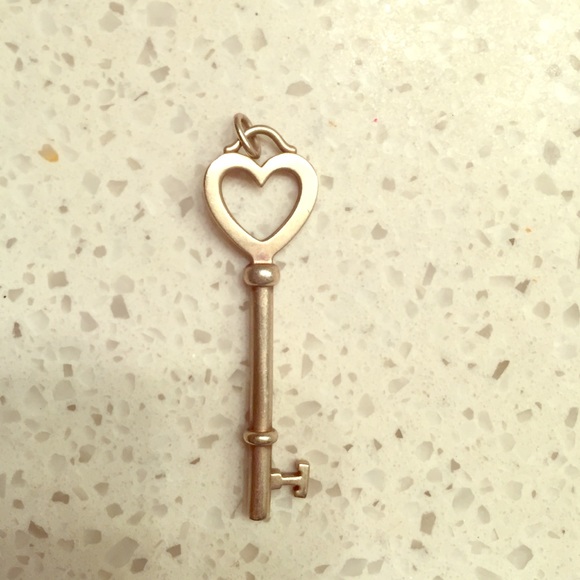 Tiffany heart key pendant