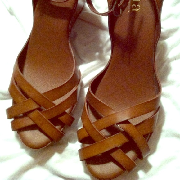 🎉Last Markdown 🎉 Beautiful brown sandals.....