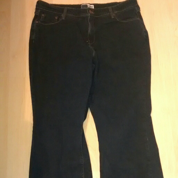 WINTER SALE!! Nice pair of dark jeans
