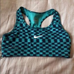 Nike Pro Sports Bra