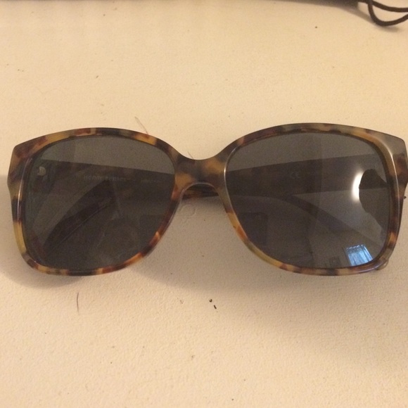 Henri Bendel sunglasses main image 4