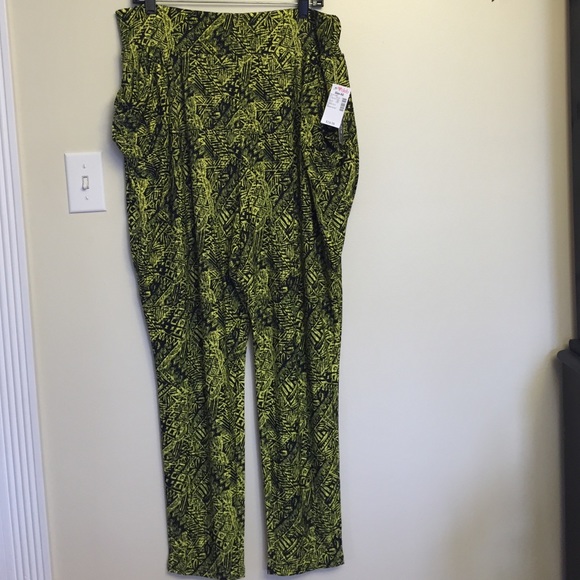 Women's size 3x stretch pants