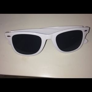 New Hurley white sunglasses