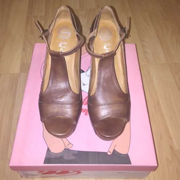 Jeffrey Campbell Foxy Platform Shoe in Brown/Wood