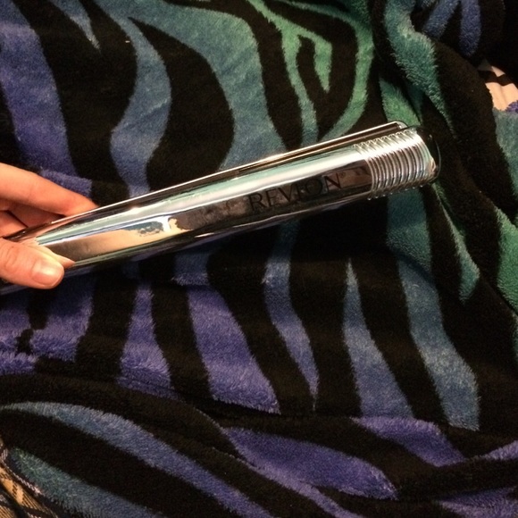 Revlon straightener 💁