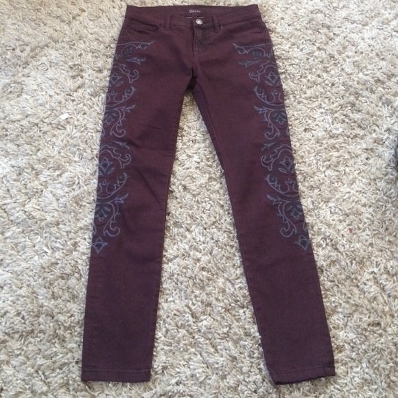 BDG Skinny Maroon Pant with Embroidery size 26 - Picture 1 of 4